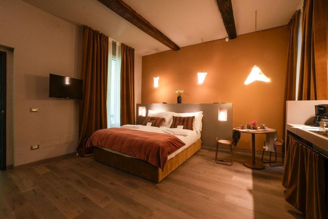 Sant'Eufemia 30 Bed & Breakfast Modena Dış mekan fotoğraf